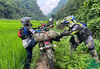 6-Day Northwest Vietnam Loop Motorbike Tour