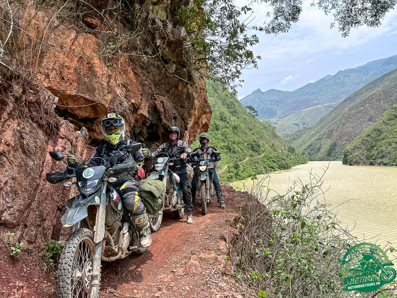 Ha Noi Loop Motorbike Tour Explore Northeasr Vietnam